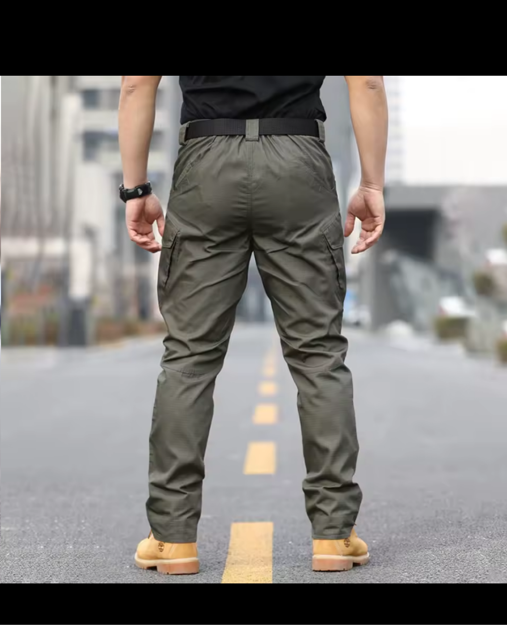 Stylish and Functional Cargo Pants for Men